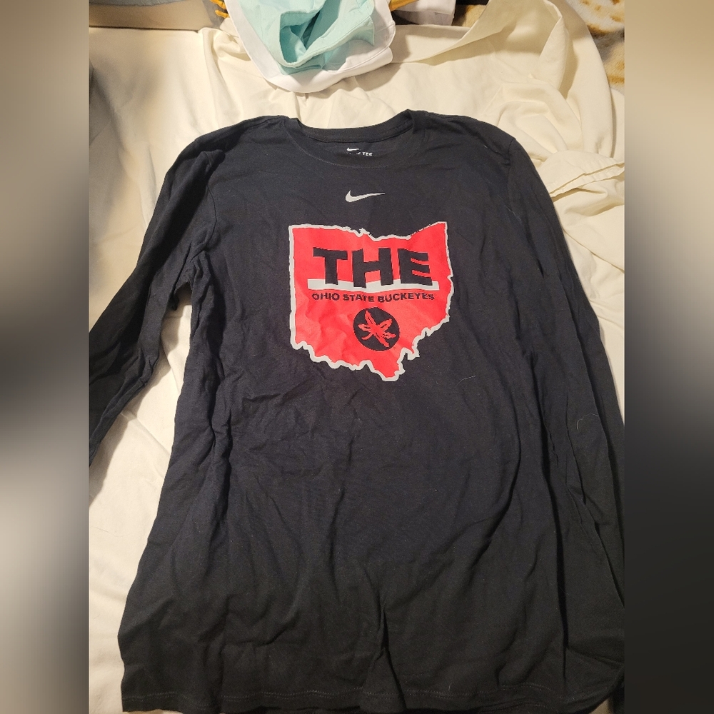 Mens medium OSU long sleeve